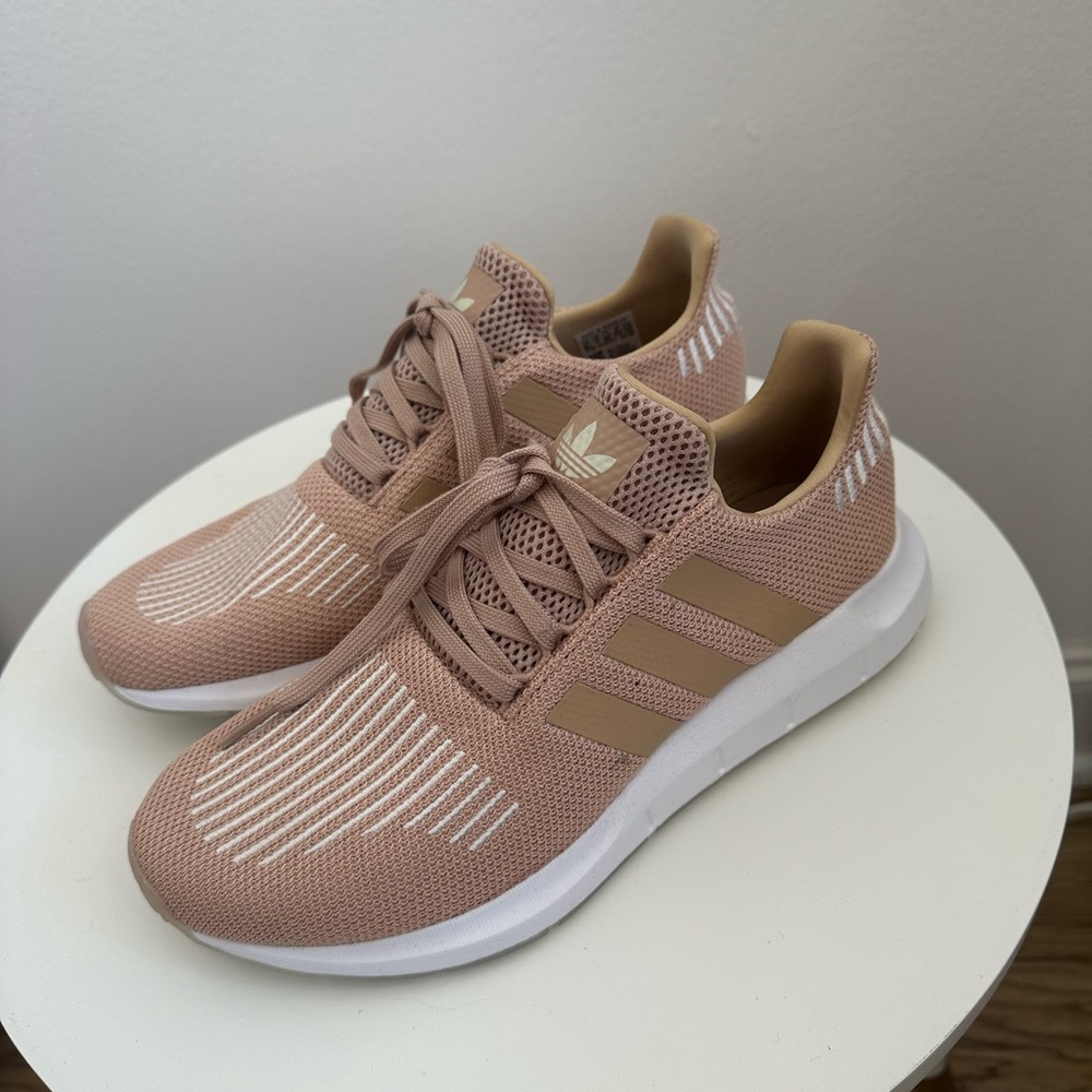 Adidas Swift Run Sneakers Size 8.5